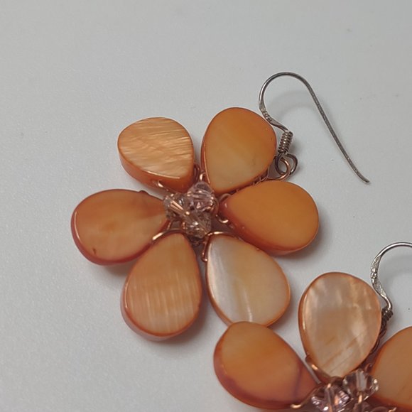 Flower Shaped Shell Earrings With 925 Hooks - Picture 5 of 13
